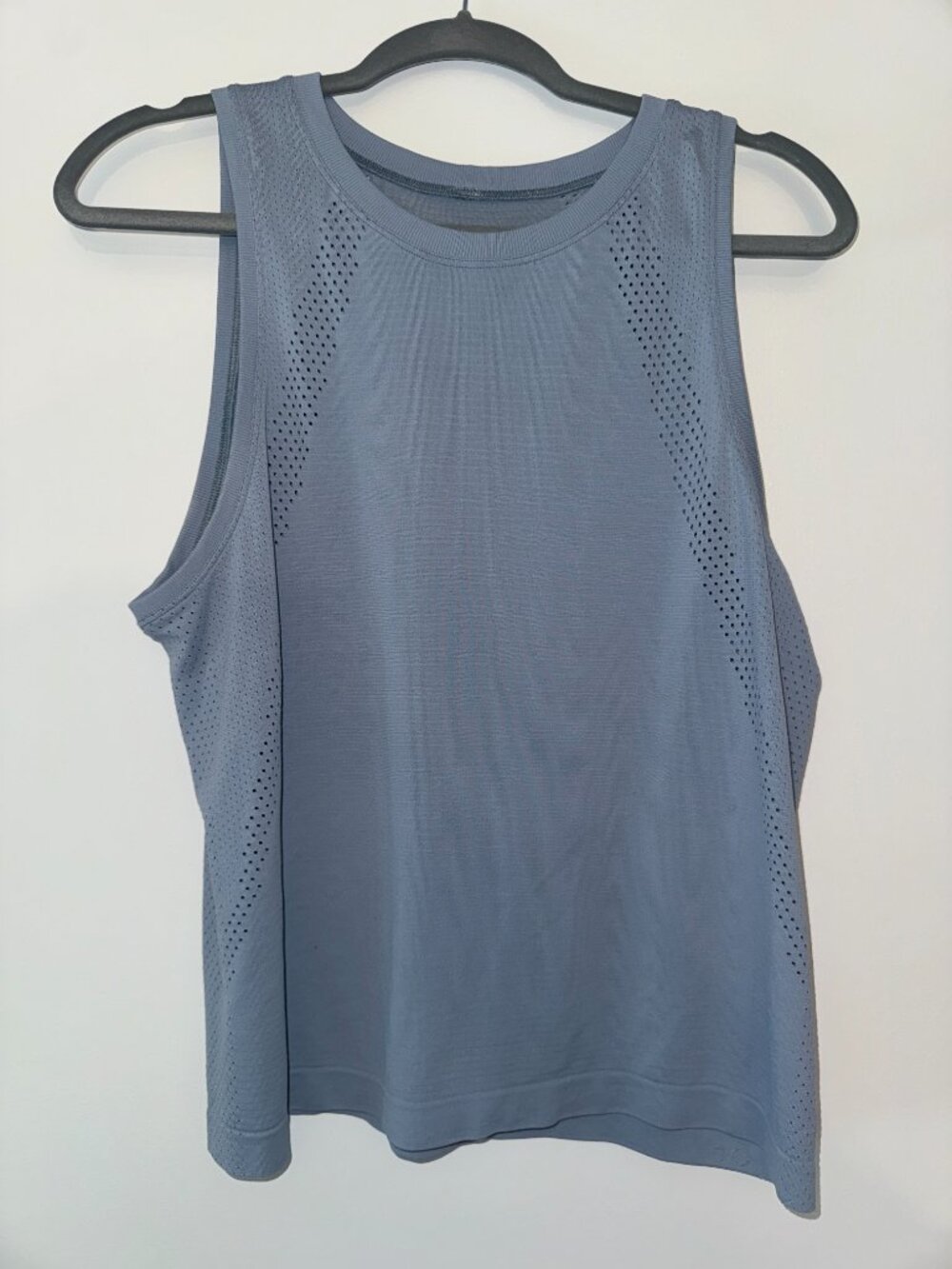Lululemon Light Blue Train to Be Tank Top - Picture 4 of 5